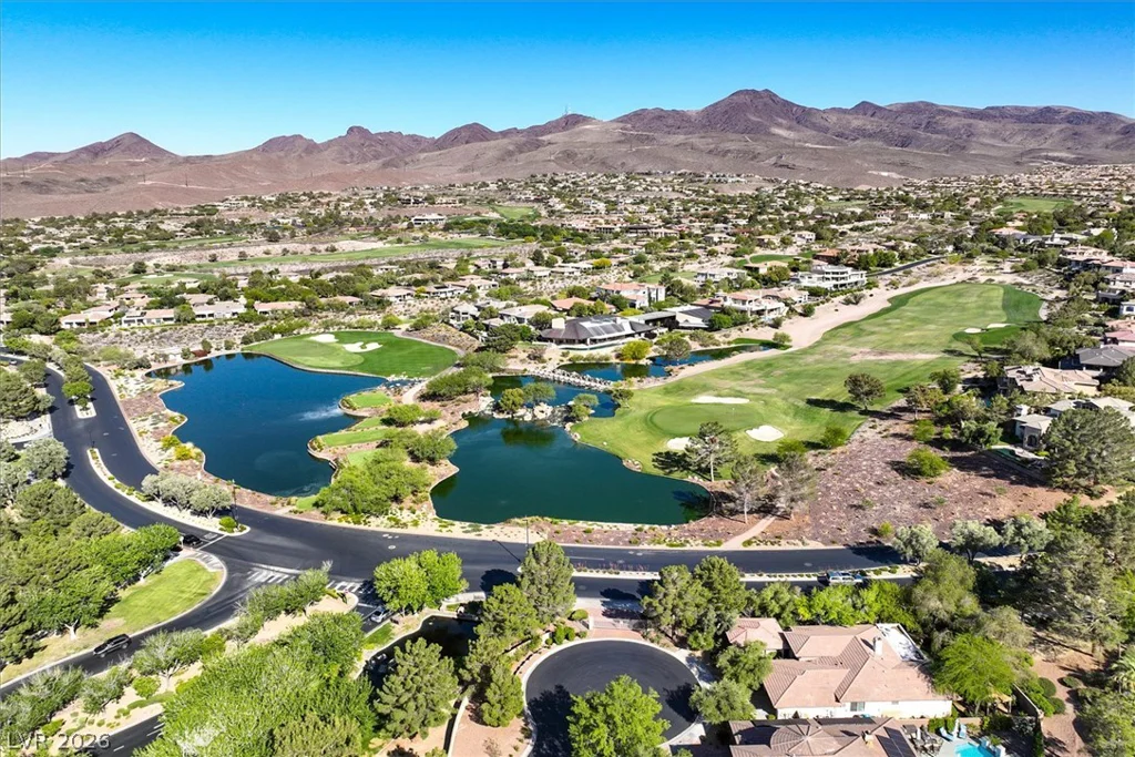 19 Club Vista, Henderson, NV 89052