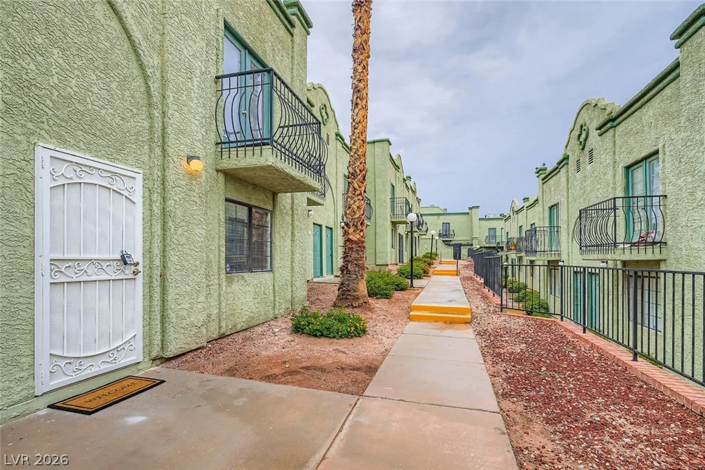 7054 Burcot, Las Vegas, NV 89156