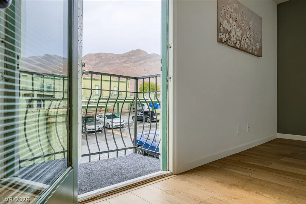 7054 Burcot, Las Vegas, NV 89156