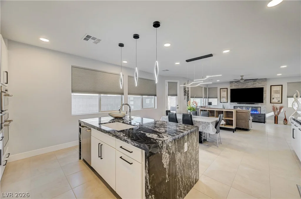 6342 Redstone Hills, Las Vegas, NV 89148