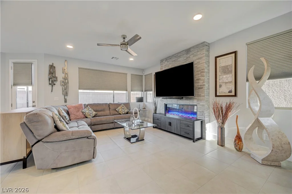 6342 Redstone Hills, Las Vegas, NV 89148