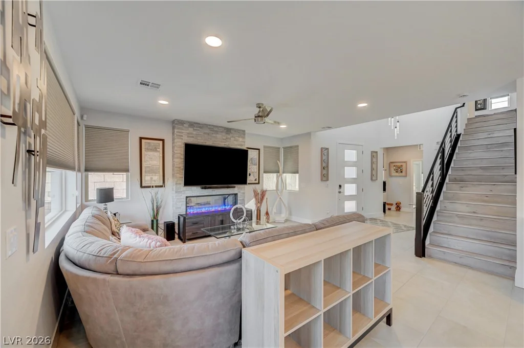 6342 Redstone Hills, Las Vegas, NV 89148