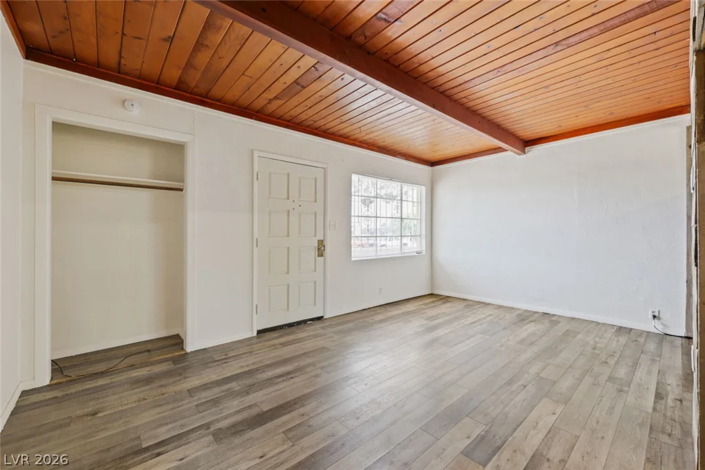 421 Stanford, Las Vegas, NV 89107
