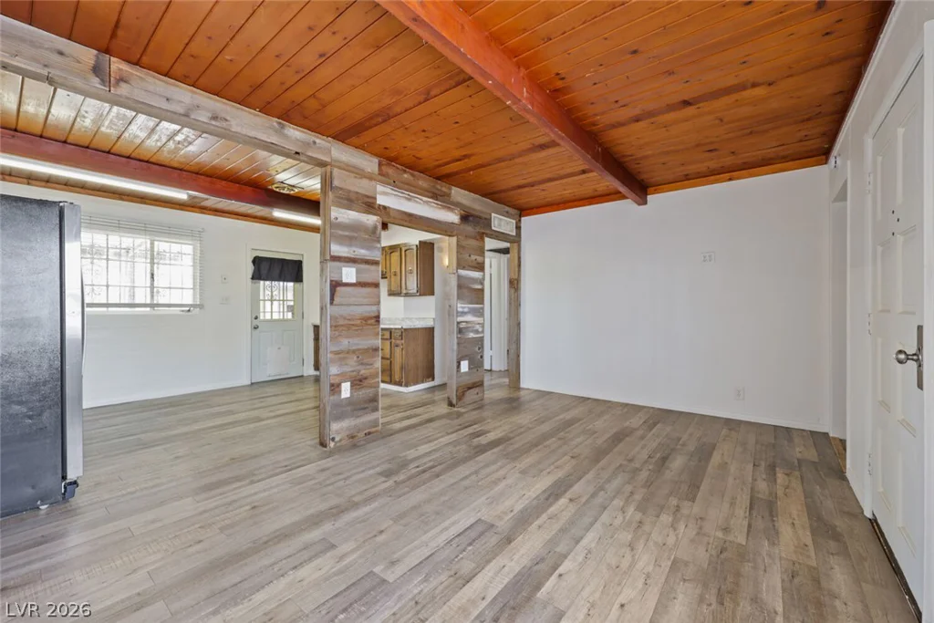 421 Stanford, Las Vegas, NV 89107