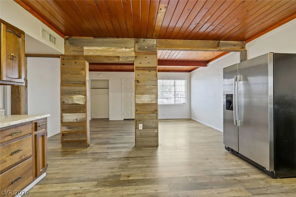 421 Stanford, Las Vegas, NV 89107