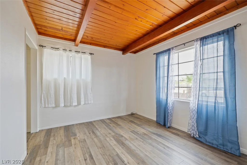 421 Stanford, Las Vegas, NV 89107