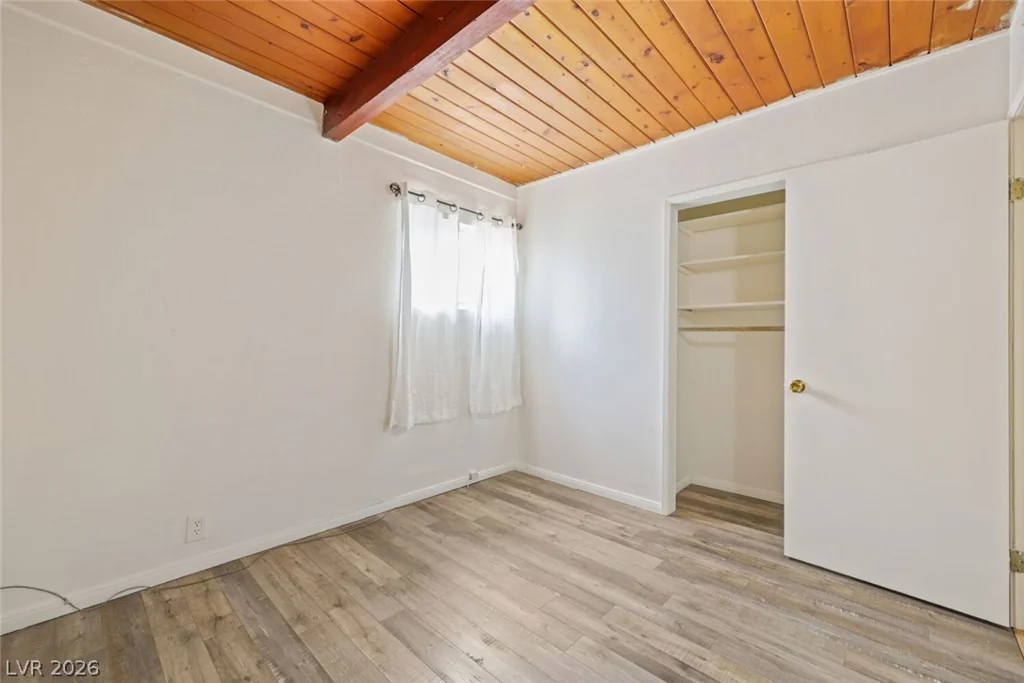 421 Stanford, Las Vegas, NV 89107