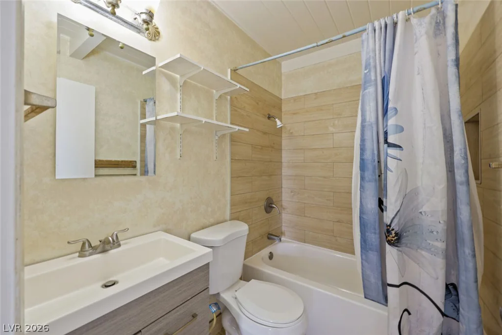 421 Stanford, Las Vegas, NV 89107