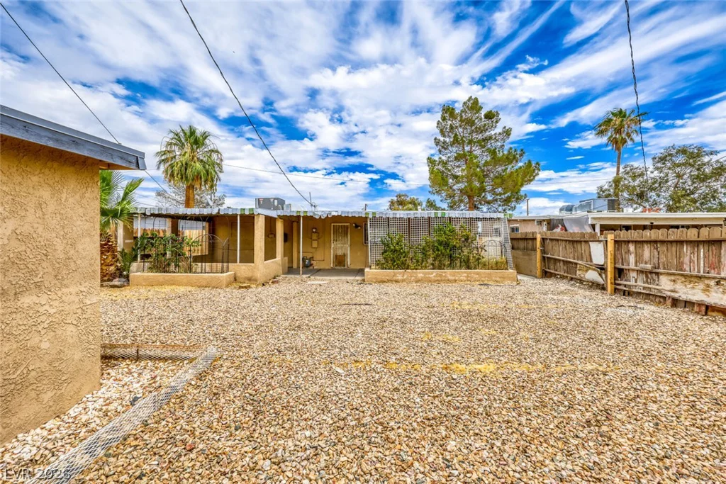 421 Stanford, Las Vegas, NV 89107