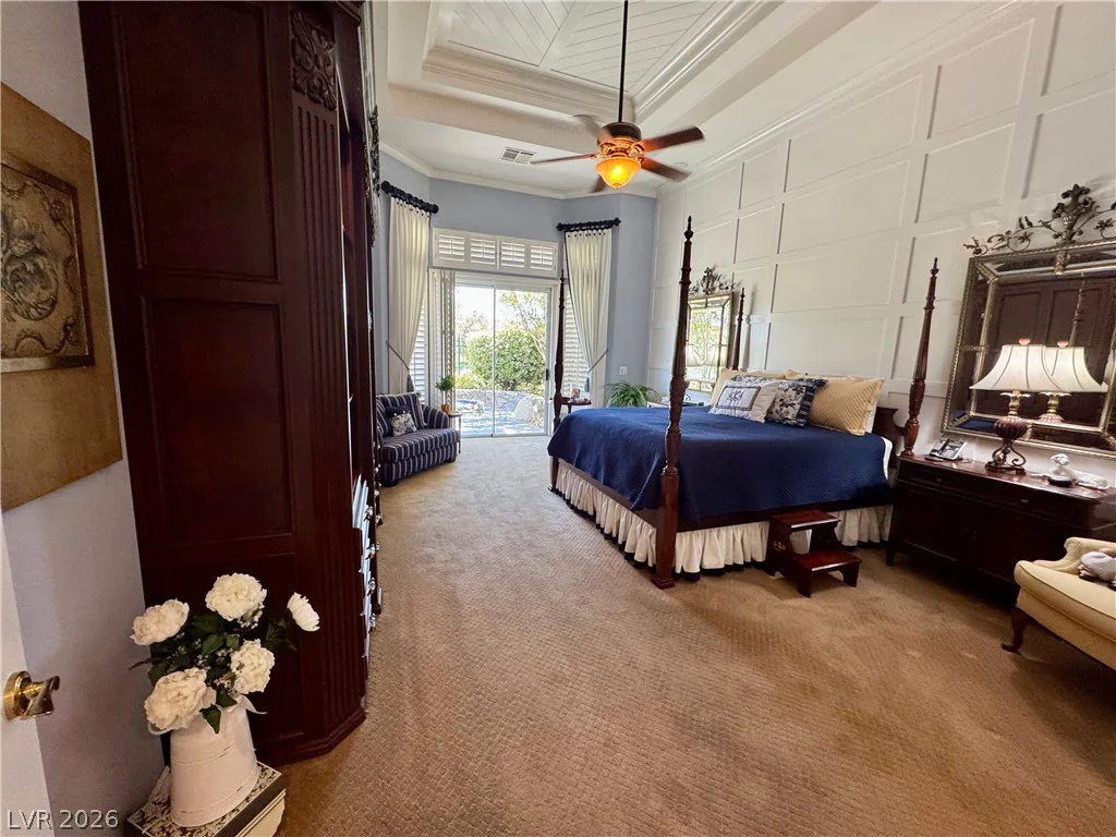 2032 Glenview, Las Vegas, NV 89134