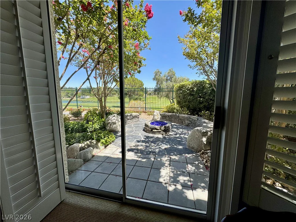 2032 Glenview, Las Vegas, NV 89134