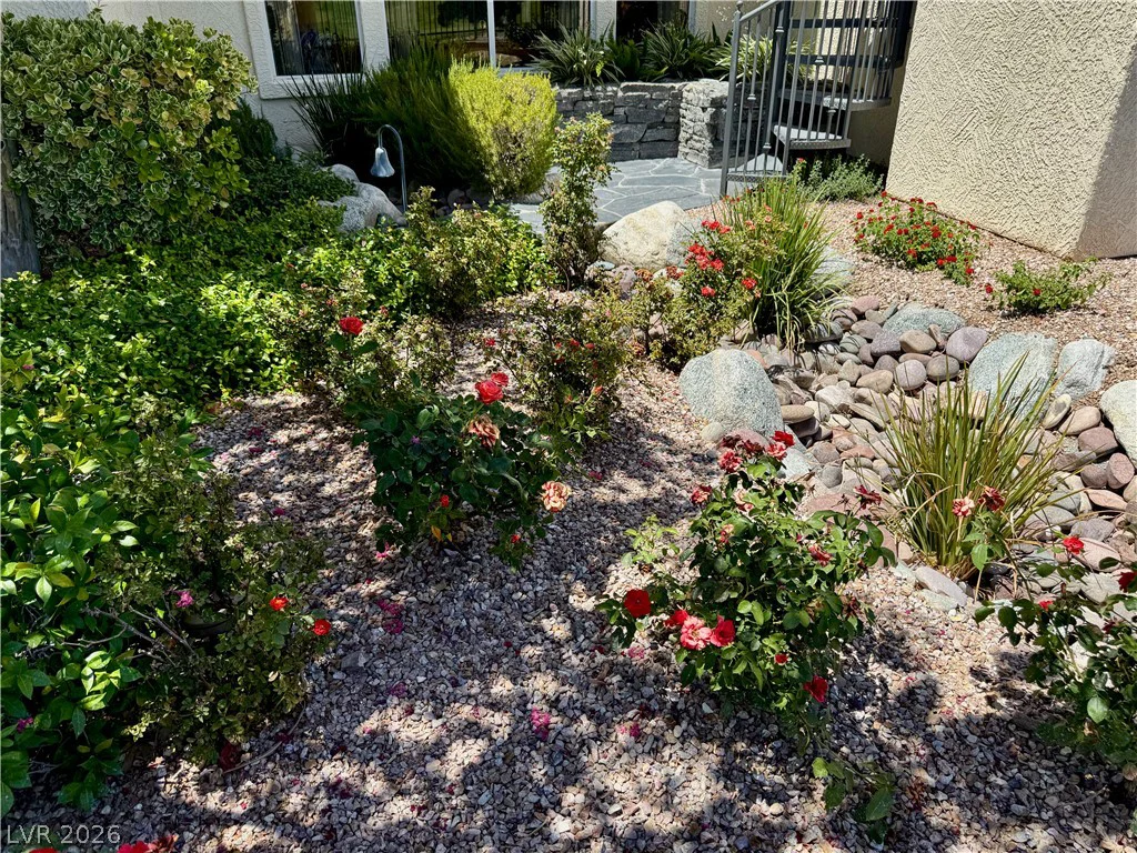 2032 Glenview, Las Vegas, NV 89134
