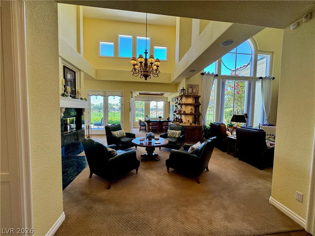 2032 Glenview, Las Vegas, NV 89134