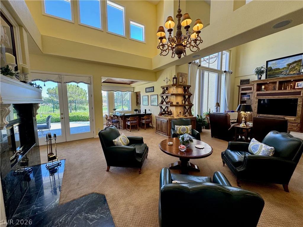 2032 Glenview, Las Vegas, NV 89134
