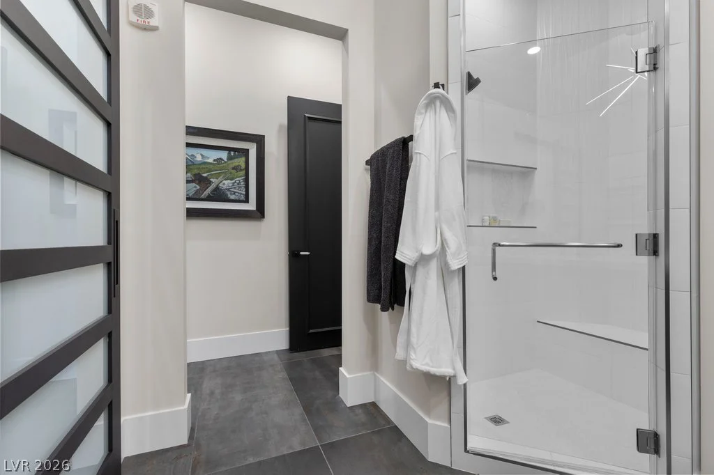 2777 Paradise, Las Vegas, NV 89109