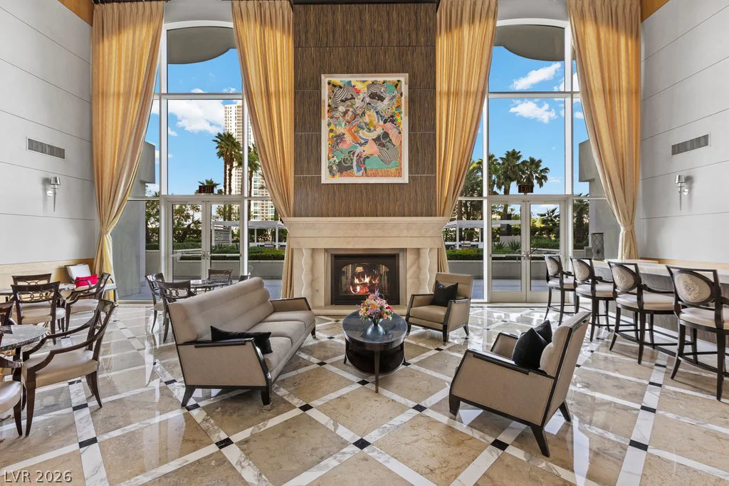 2777 Paradise, Las Vegas, NV 89109