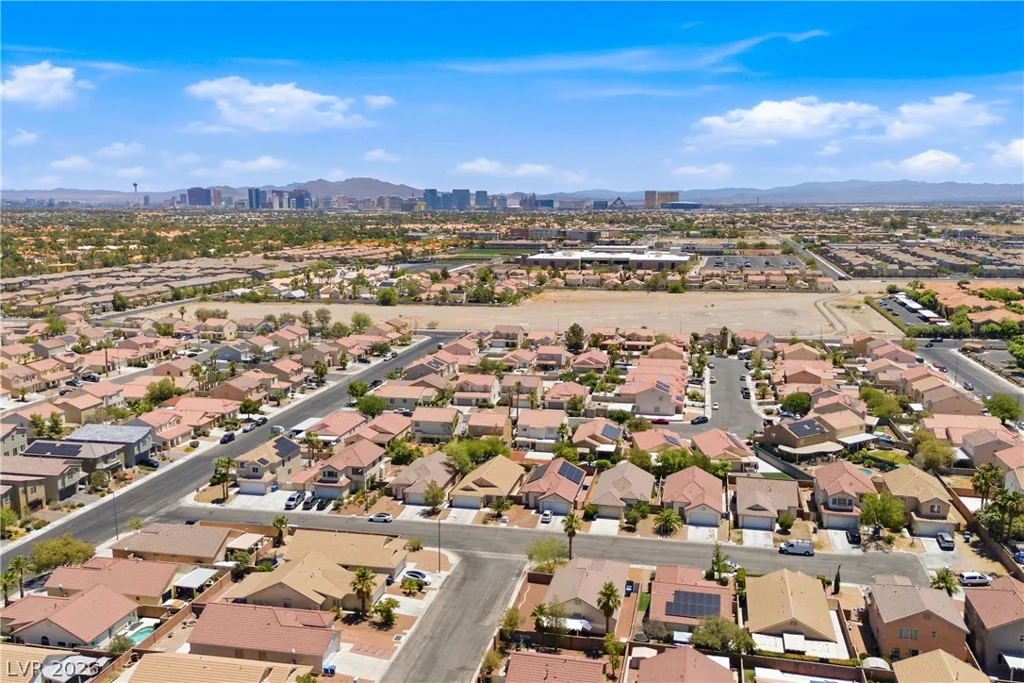 5561 Merriweather, Las Vegas, NV 89113