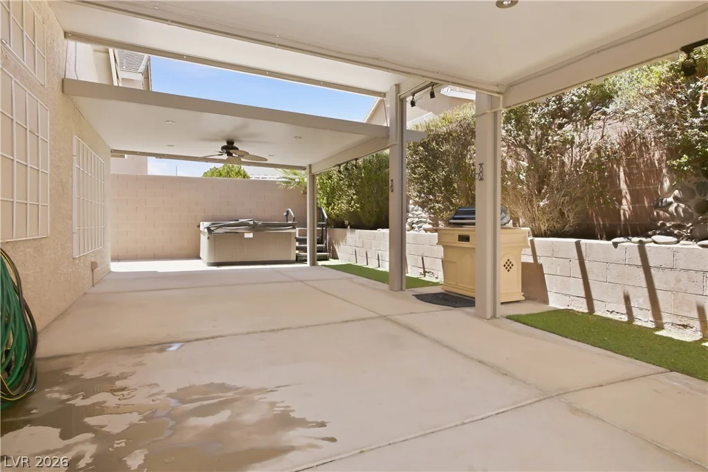 5561 Merriweather, Las Vegas, NV 89113