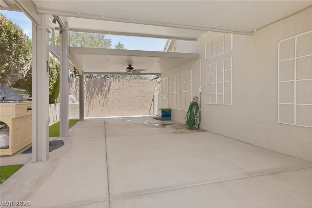 5561 Merriweather, Las Vegas, NV 89113