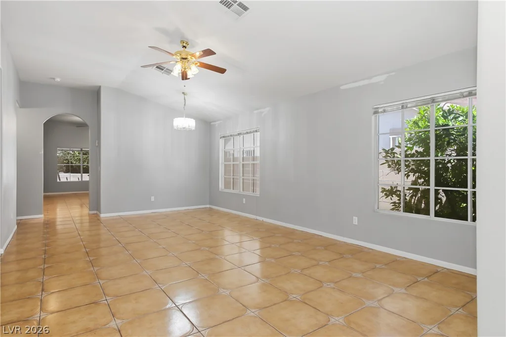 5561 Merriweather, Las Vegas, NV 89113
