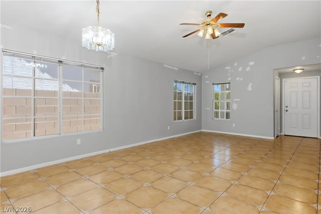 5561 Merriweather, Las Vegas, NV 89113