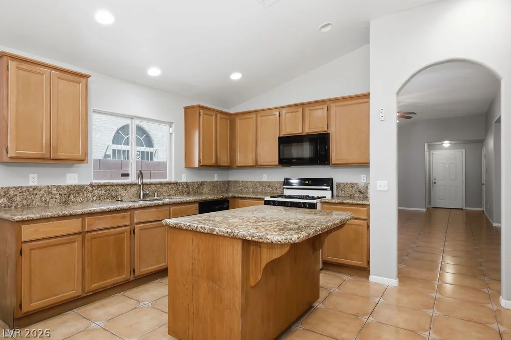 5561 Merriweather, Las Vegas, NV 89113