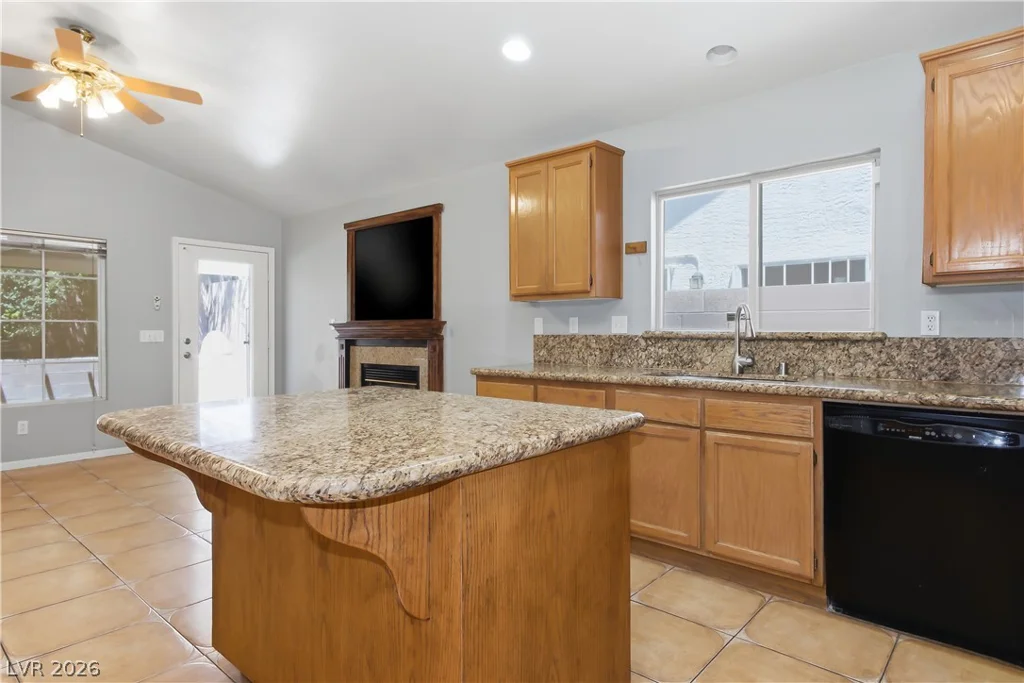 5561 Merriweather, Las Vegas, NV 89113