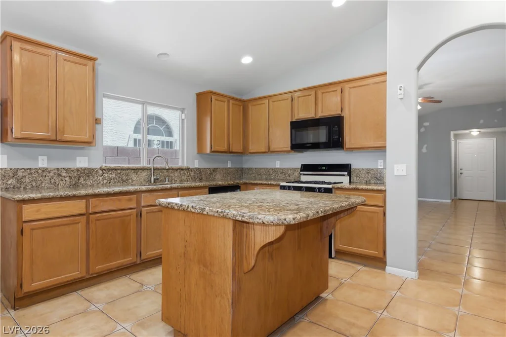 5561 Merriweather, Las Vegas, NV 89113