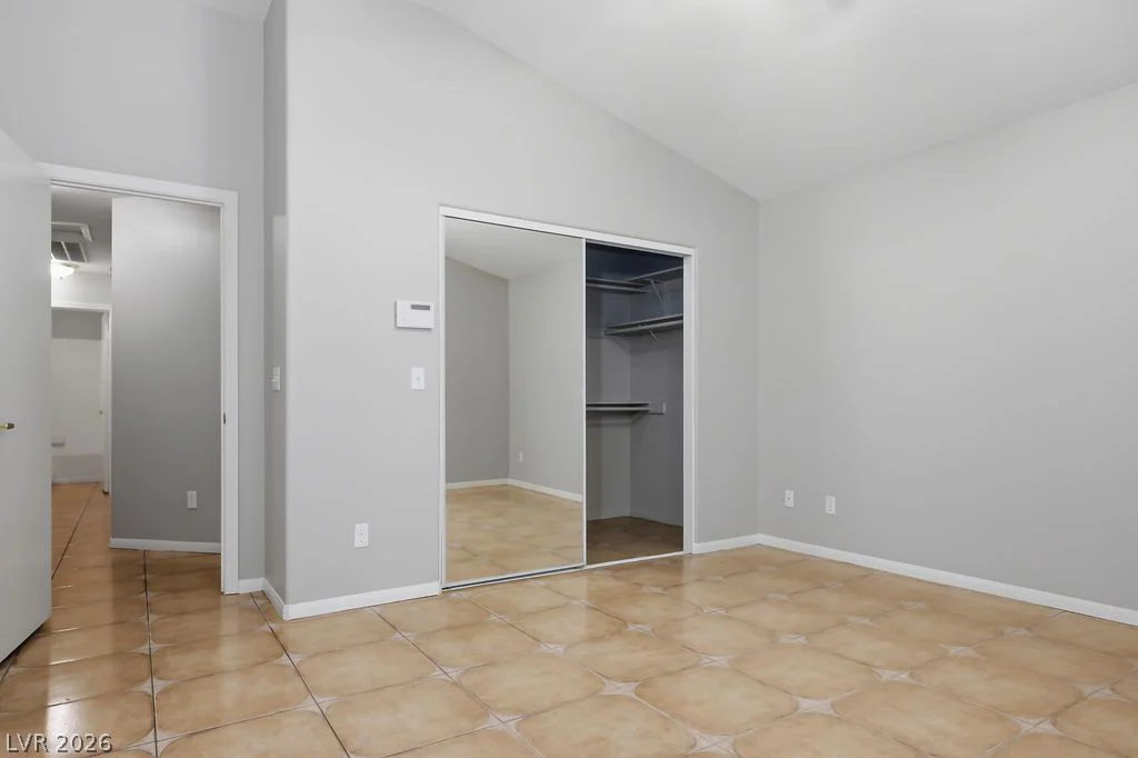 5561 Merriweather, Las Vegas, NV 89113