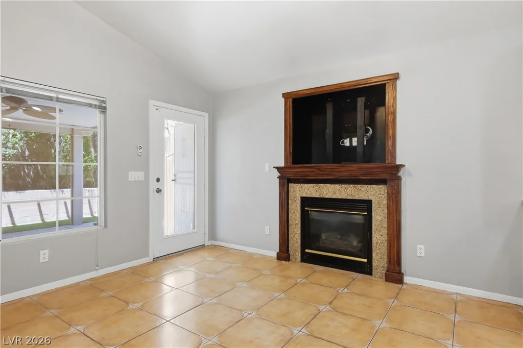 5561 Merriweather, Las Vegas, NV 89113