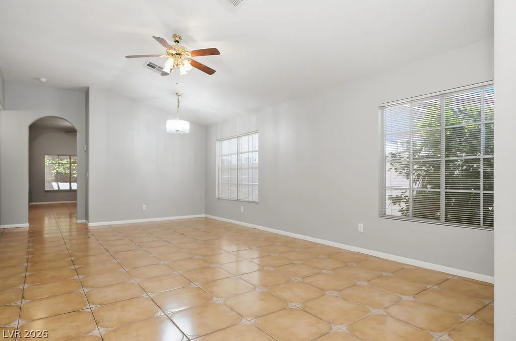 5561 Merriweather, Las Vegas, NV 89113