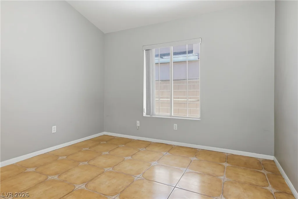 5561 Merriweather, Las Vegas, NV 89113