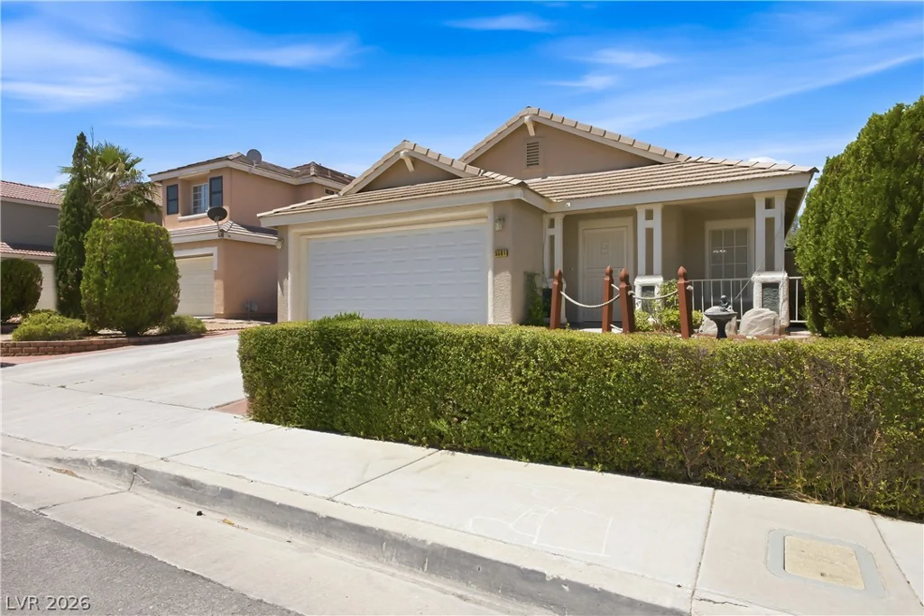 5561 Merriweather, Las Vegas, NV 89113