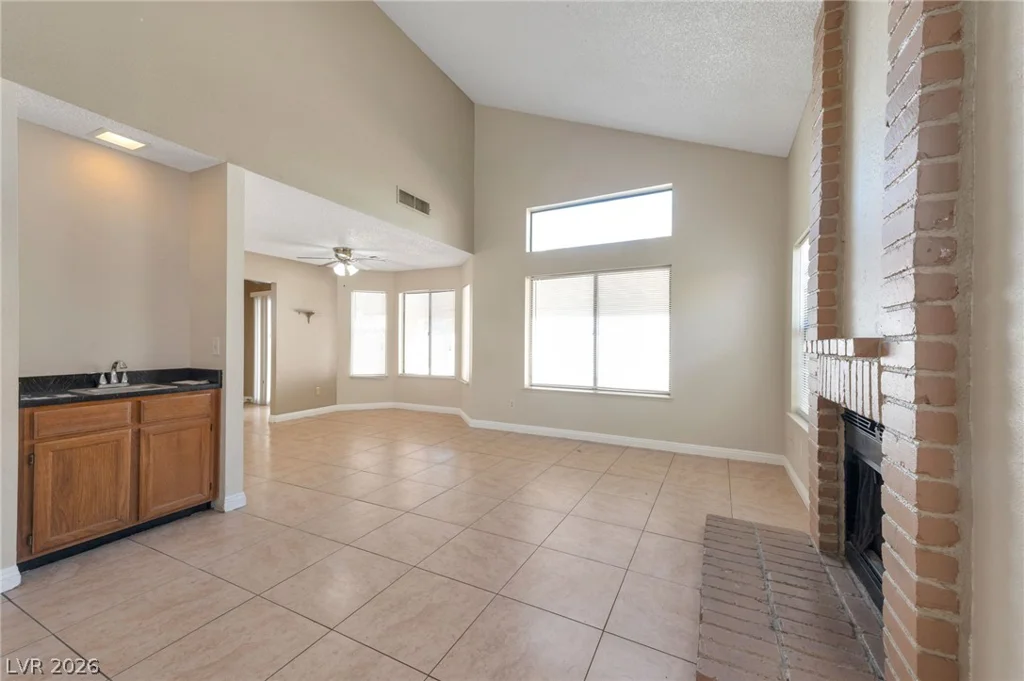 2528 Cherrywood, Las Vegas, NV 89108