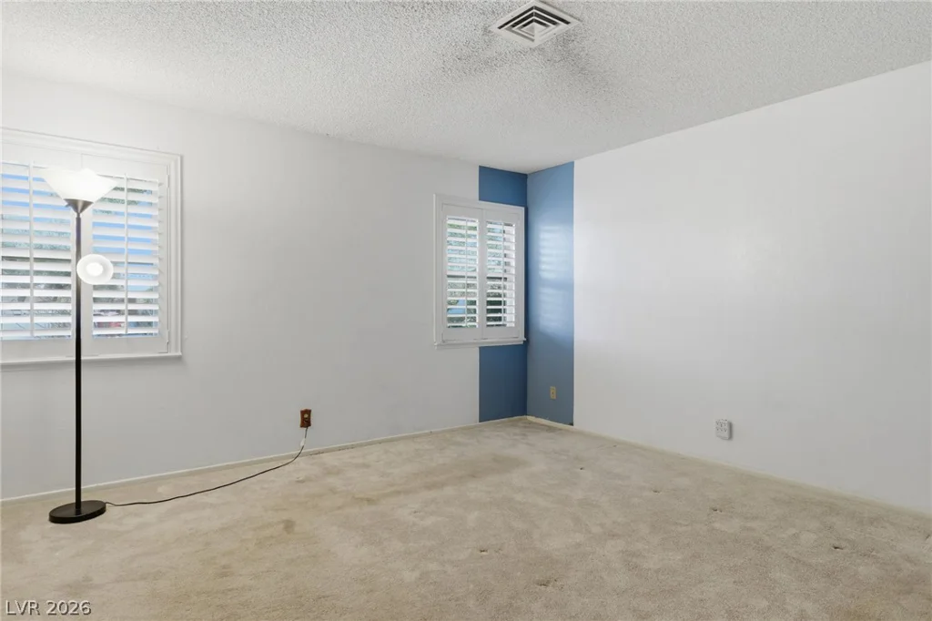 1209 Oak Tree, Las Vegas, NV 89108