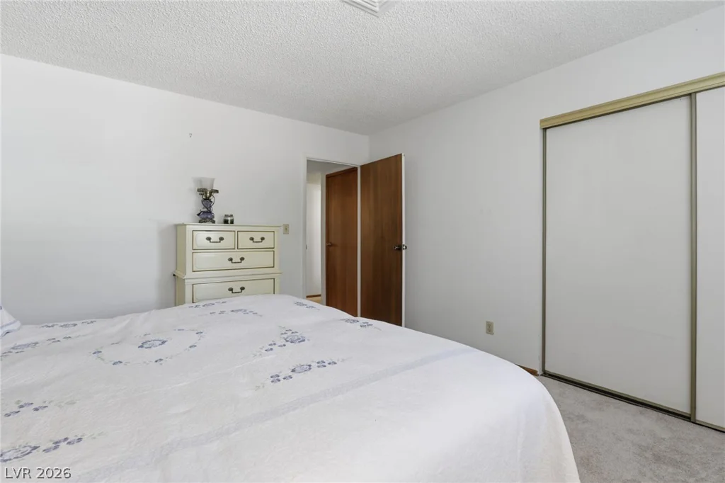 1209 Oak Tree, Las Vegas, NV 89108