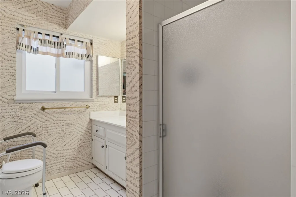 1209 Oak Tree, Las Vegas, NV 89108