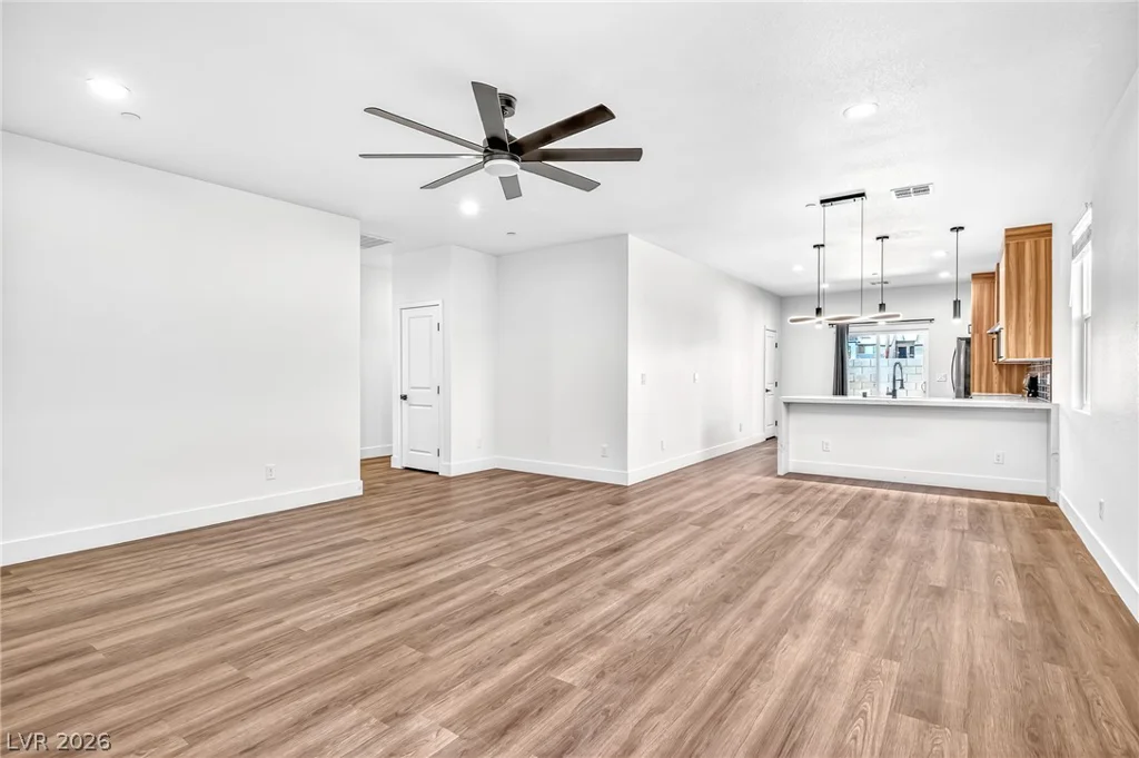 4869 Cincinnati, Las Vegas, NV 89104