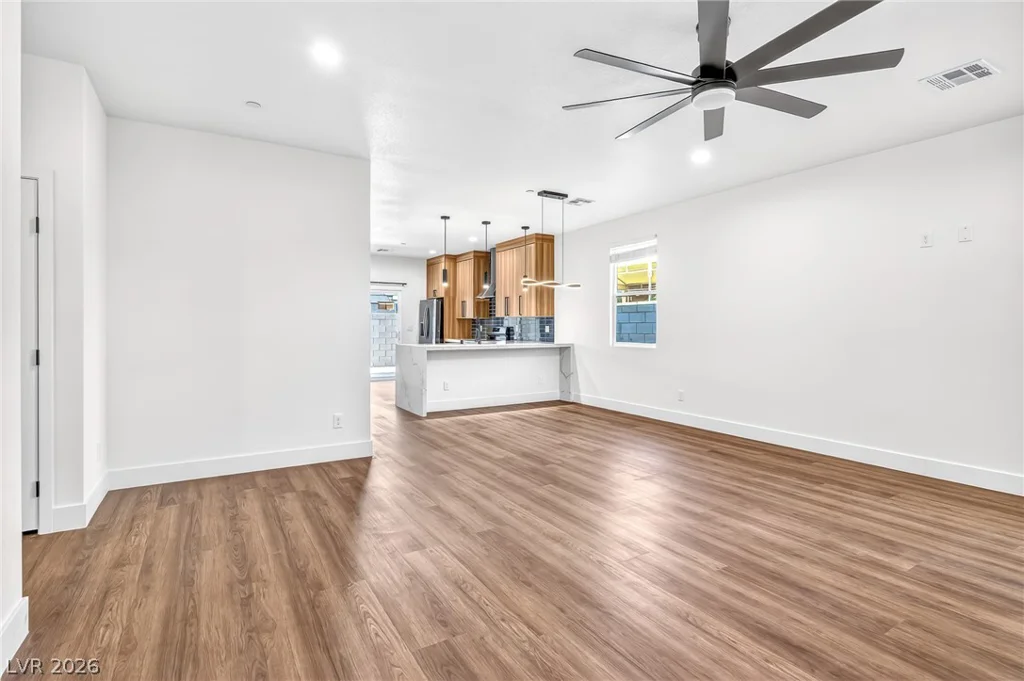 4869 Cincinnati, Las Vegas, NV 89104