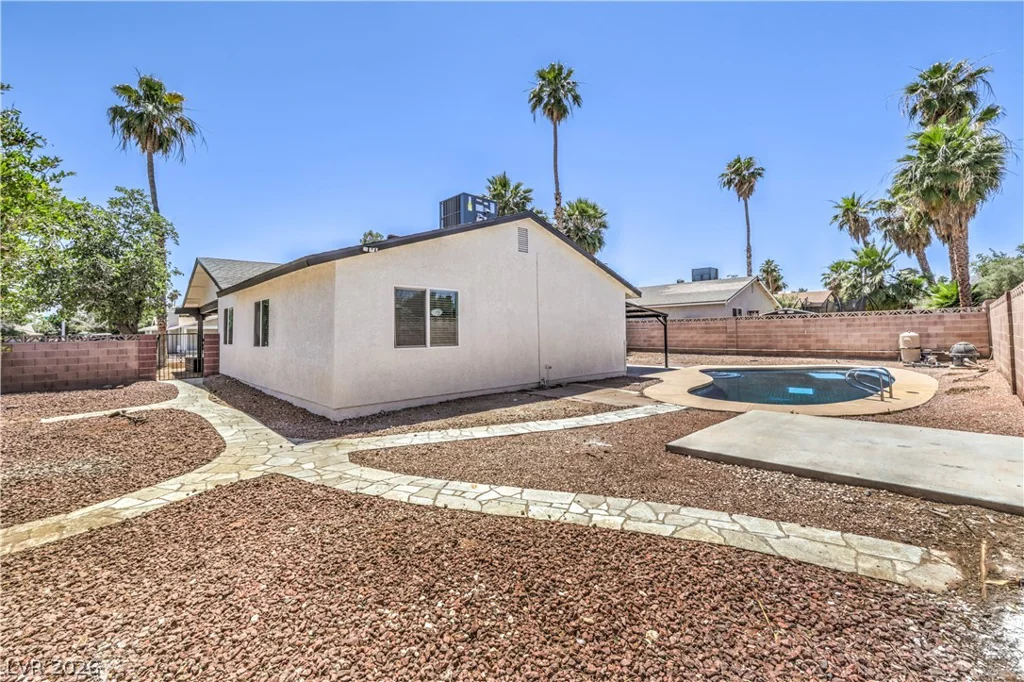 4370 Lariat, Las Vegas, NV 89121