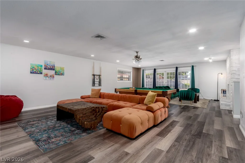 5710 Madre Mesa, Las Vegas, NV 89108