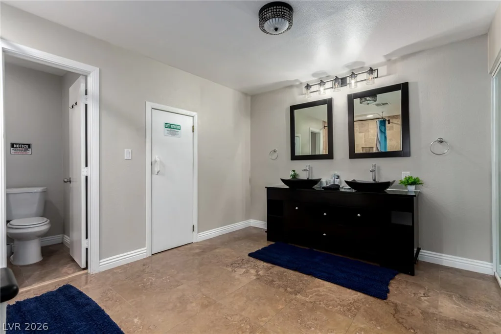 5710 Madre Mesa, Las Vegas, NV 89108