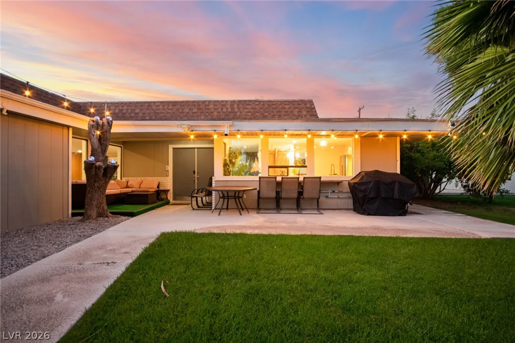 5710 Madre Mesa, Las Vegas, NV 89108
