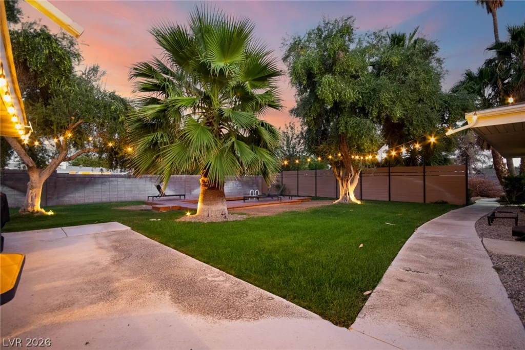 5710 Madre Mesa, Las Vegas, NV 89108