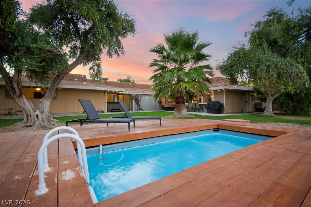5710 Madre Mesa, Las Vegas, NV 89108