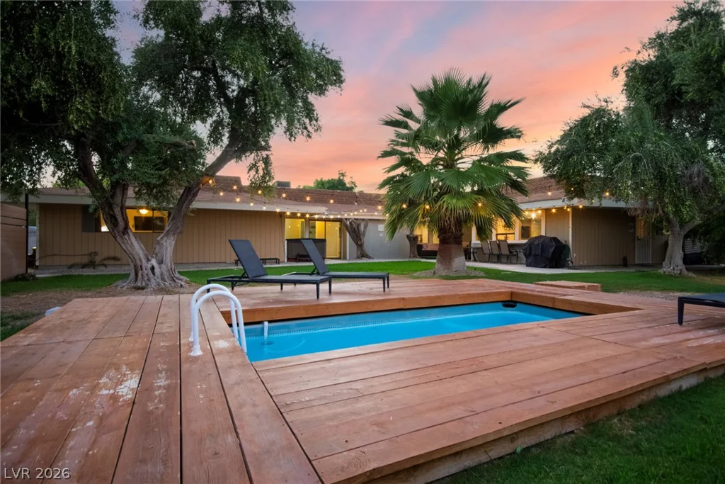 5710 Madre Mesa, Las Vegas, NV 89108