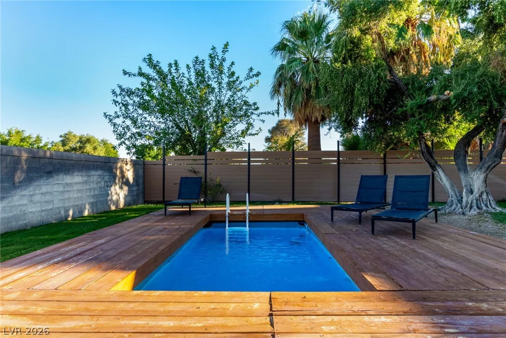 5710 Madre Mesa, Las Vegas, NV 89108