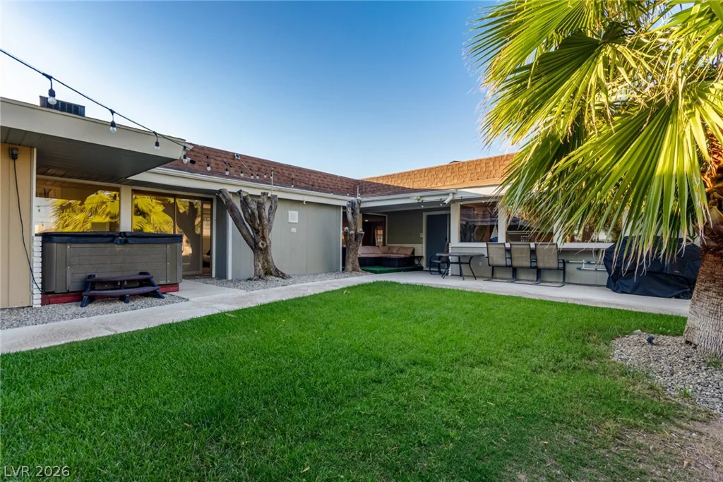 5710 Madre Mesa, Las Vegas, NV 89108