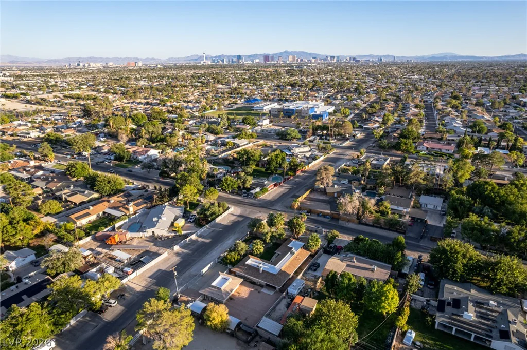 5710 Madre Mesa, Las Vegas, NV 89108