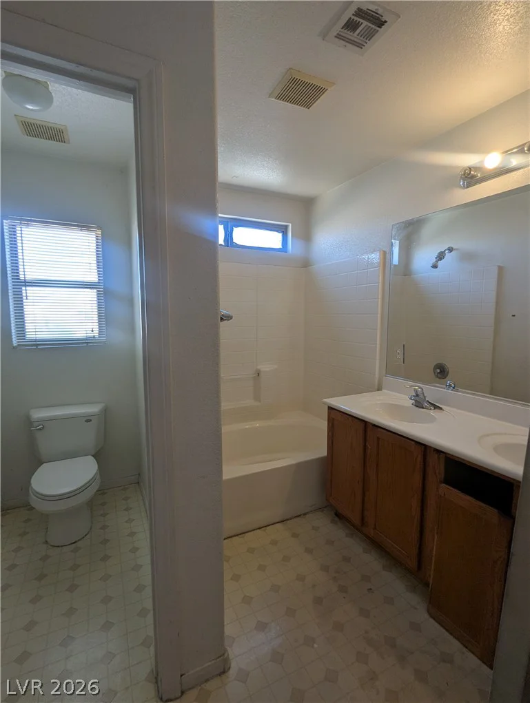3528 Durant River, Las Vegas, NV 89122